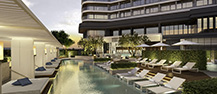Poolside Bar 1