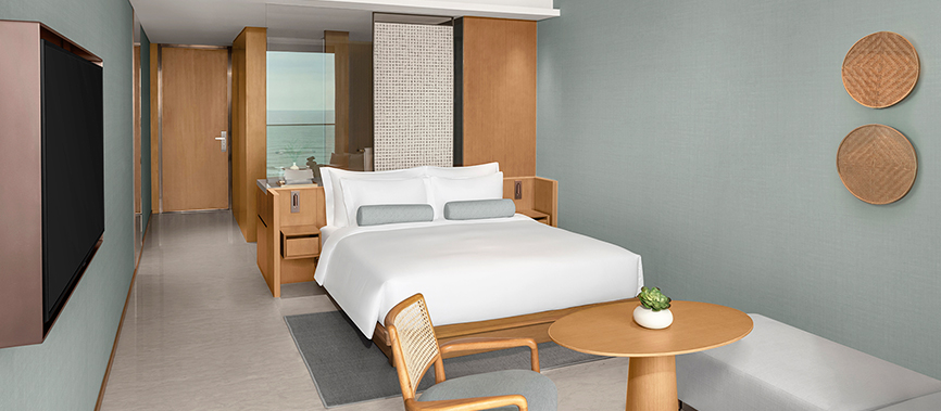 <p>Guestrooms with sea views</p>